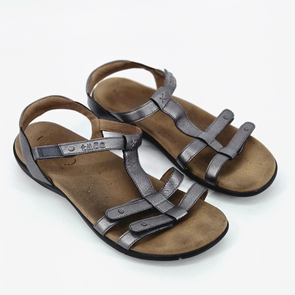 Taos Trophy 2 Pewter Metallic Leather T-Strap Comfort Sandals Women Size 9 9M
